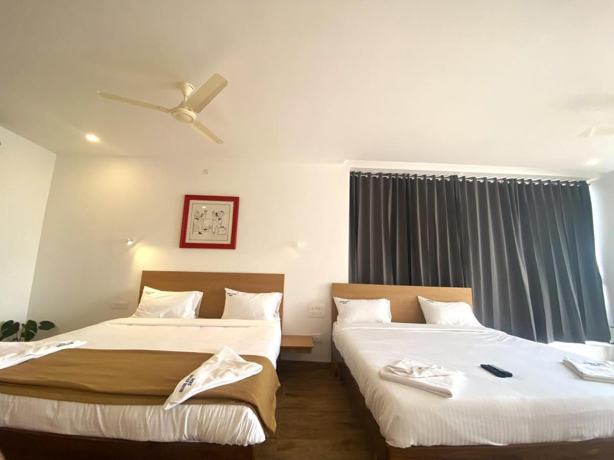 Hotel Bluestone ศรีกาลาฮาสตี ภายนอก รูปภาพ